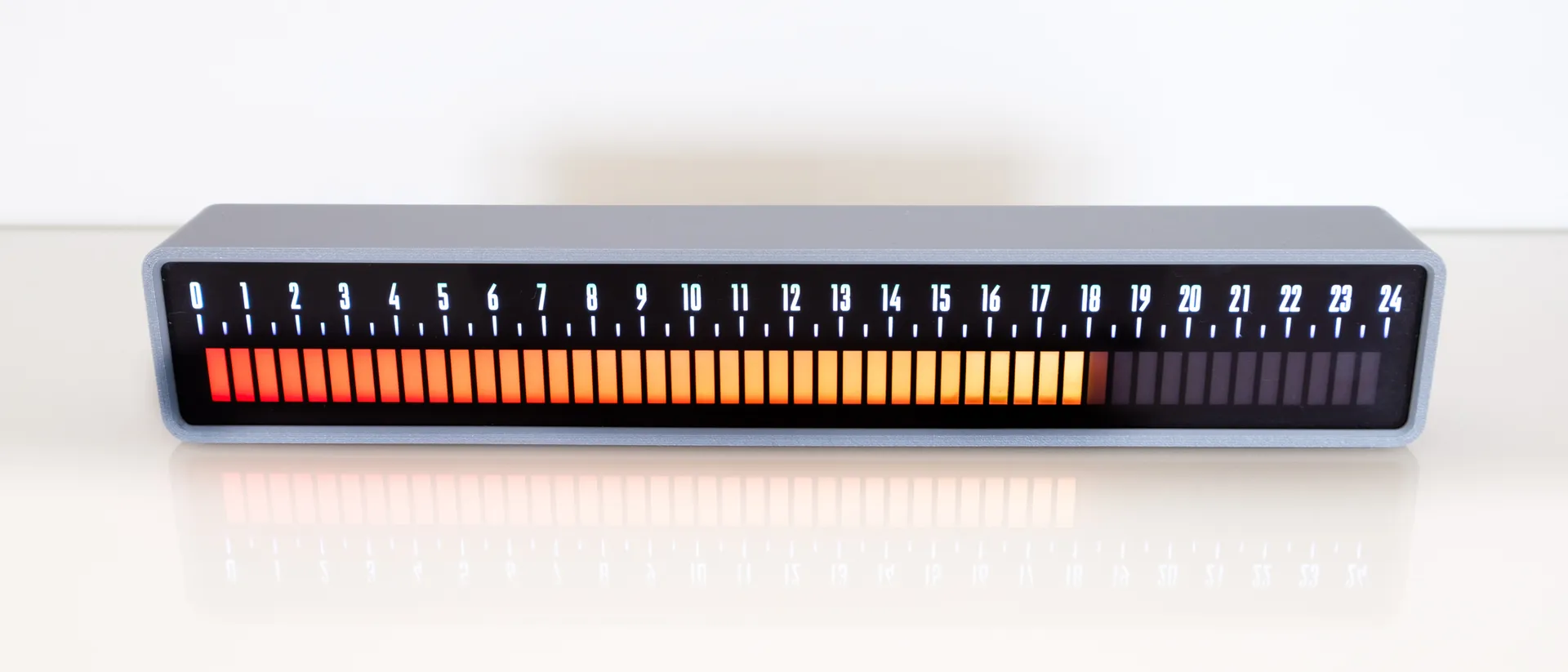 Linear clock LED color 1